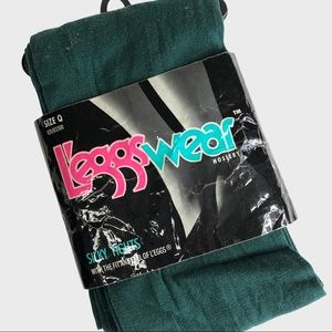 Vintage L’Eggs Wear Queen Silky Tights NWT Q